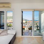 Appartamento Adriatic Omiš