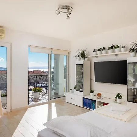 Apartment Adriatic Omis