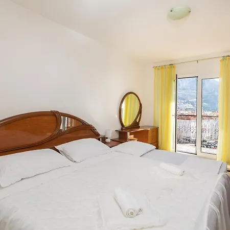 Apartment Adriatic Omis